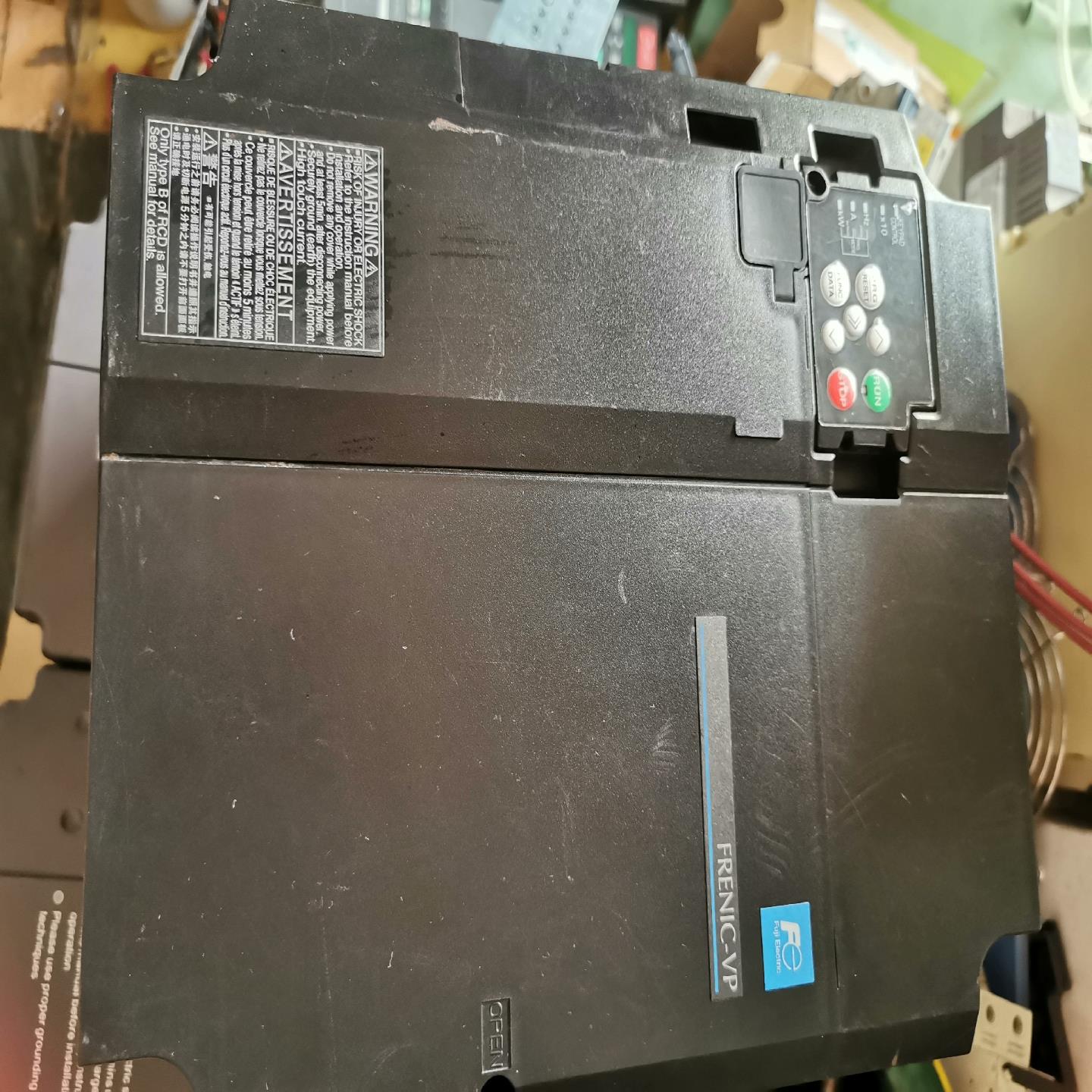 富士FRN003F2S—4C，11/15KW，成色如图，需要