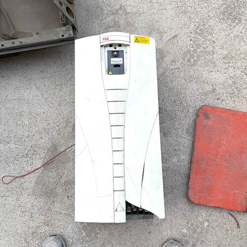 ACS550-01-125A-4  55/45 kW 变频器