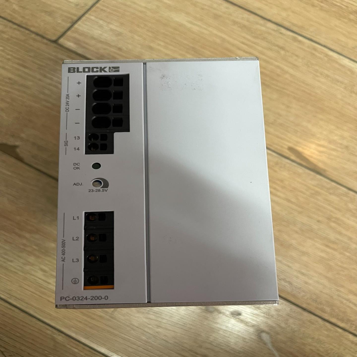 BLOCK 电源COMPACT-3AC/24DC-20 PC