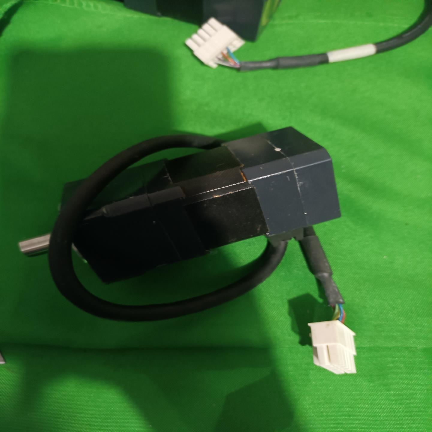 东方谐波 ASM46AA2-H50，电机的