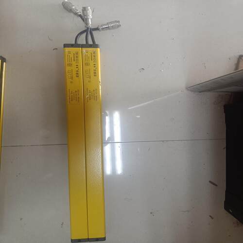 台禾安全光幕光栅传感器光电保护器光电眼THZ40-12-J。
