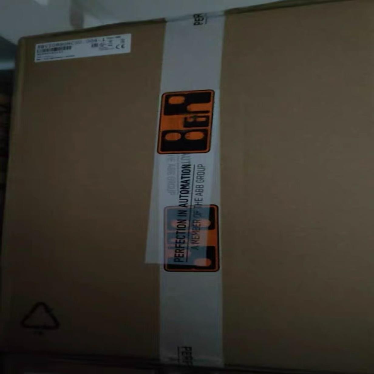 8B0C0320HC00.000-1/8BVI0220HWD