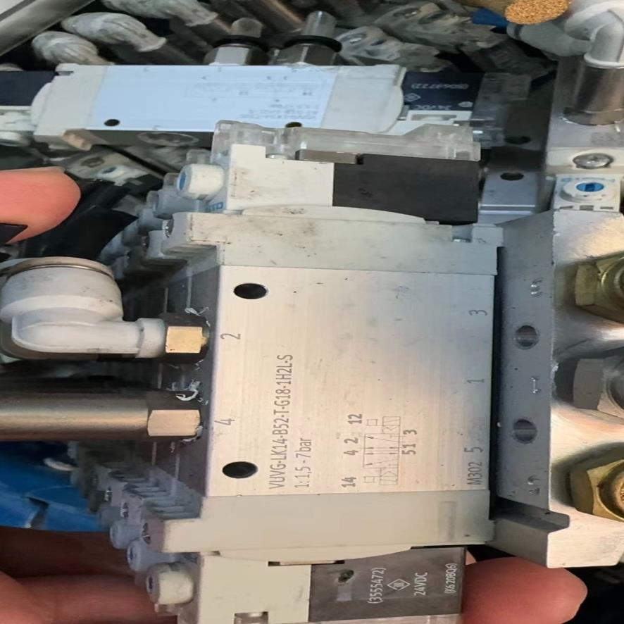 费斯托电磁阀VUVG-LK14-B52-T-G18-1H2L