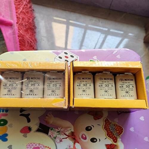 飞灵快速熔断器  熔芯NGTC00-400    400V