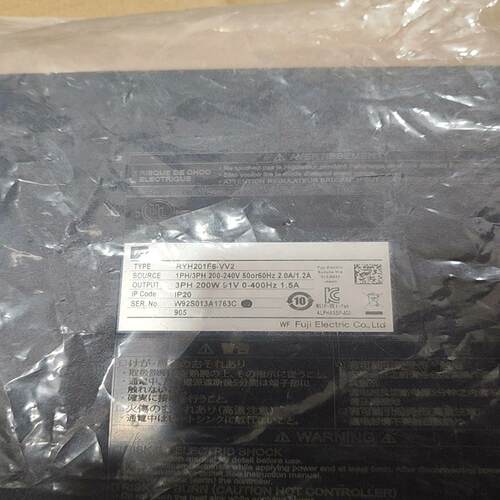 富士RYH201F6-VV2 200W伺服驱动  全新