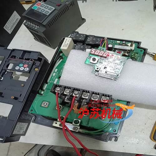 FR-E720-5.5K  功能完好，可拆配件要哪里拆哪里，