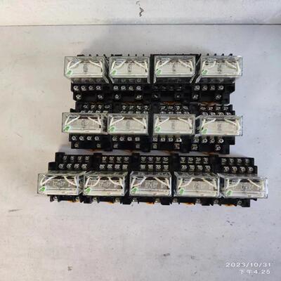 正品欧姆龙继电器:LY4N-48VDC。实物拍摄成色如图，功