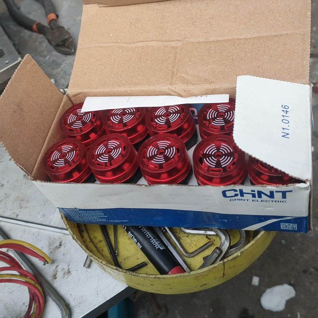 蜂鸣器ND16-22FS  AC/DC  220V红