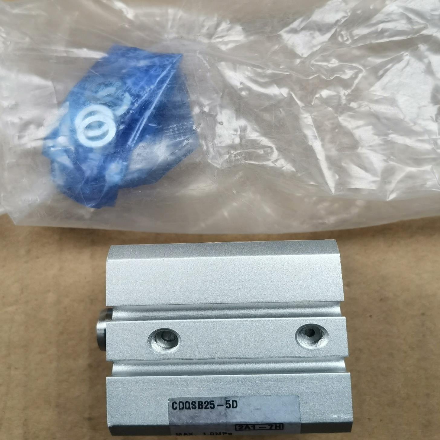 SMC CDQSB25-5D 2A1-1MW 气缸, 工程剩