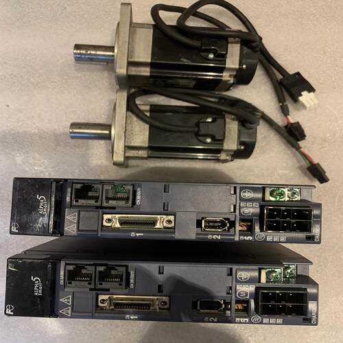 （设备配件）VV2RYH401F5特殊型号电机驱动两套伺服-GYB7富士