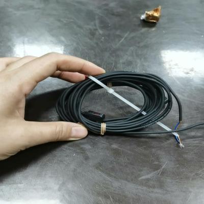 E3T-ST11.光电开关，