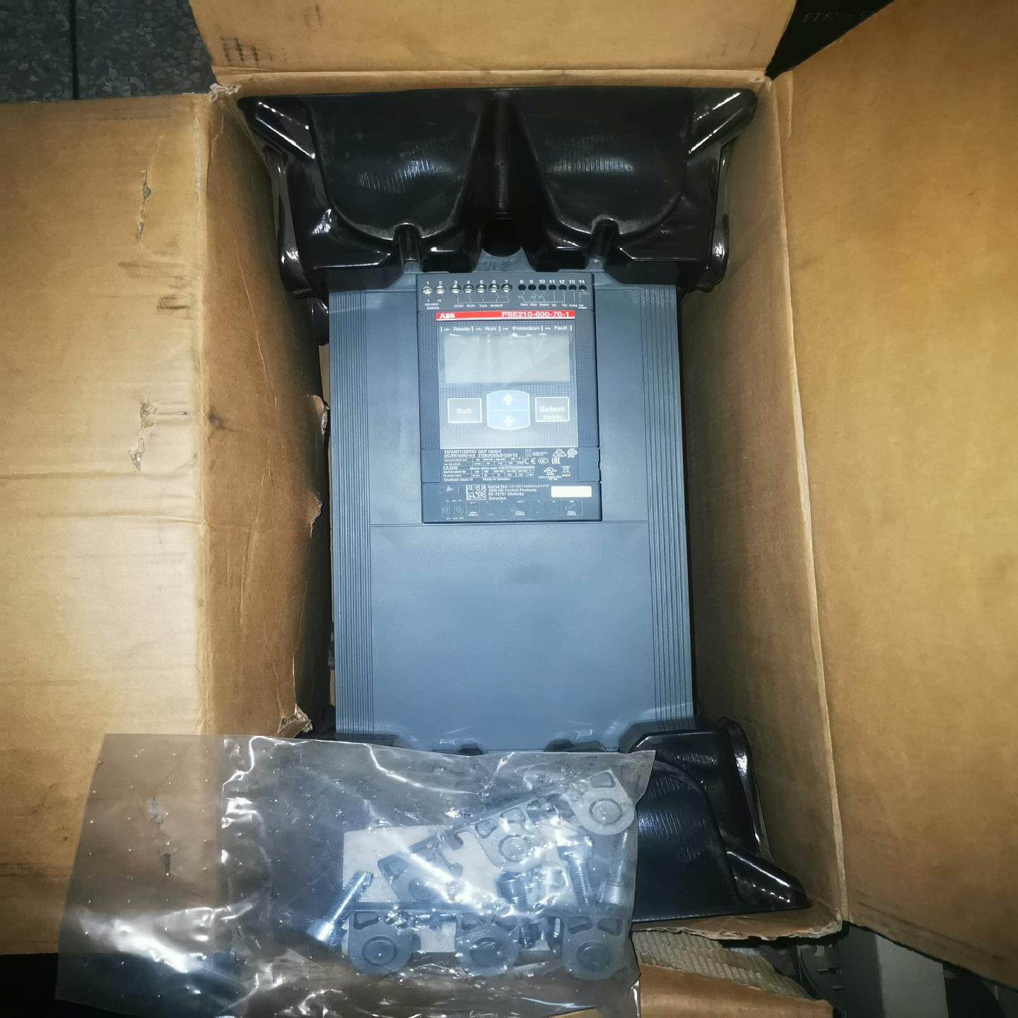 全新原装软启动器 PSE210-600-70-1 11议价