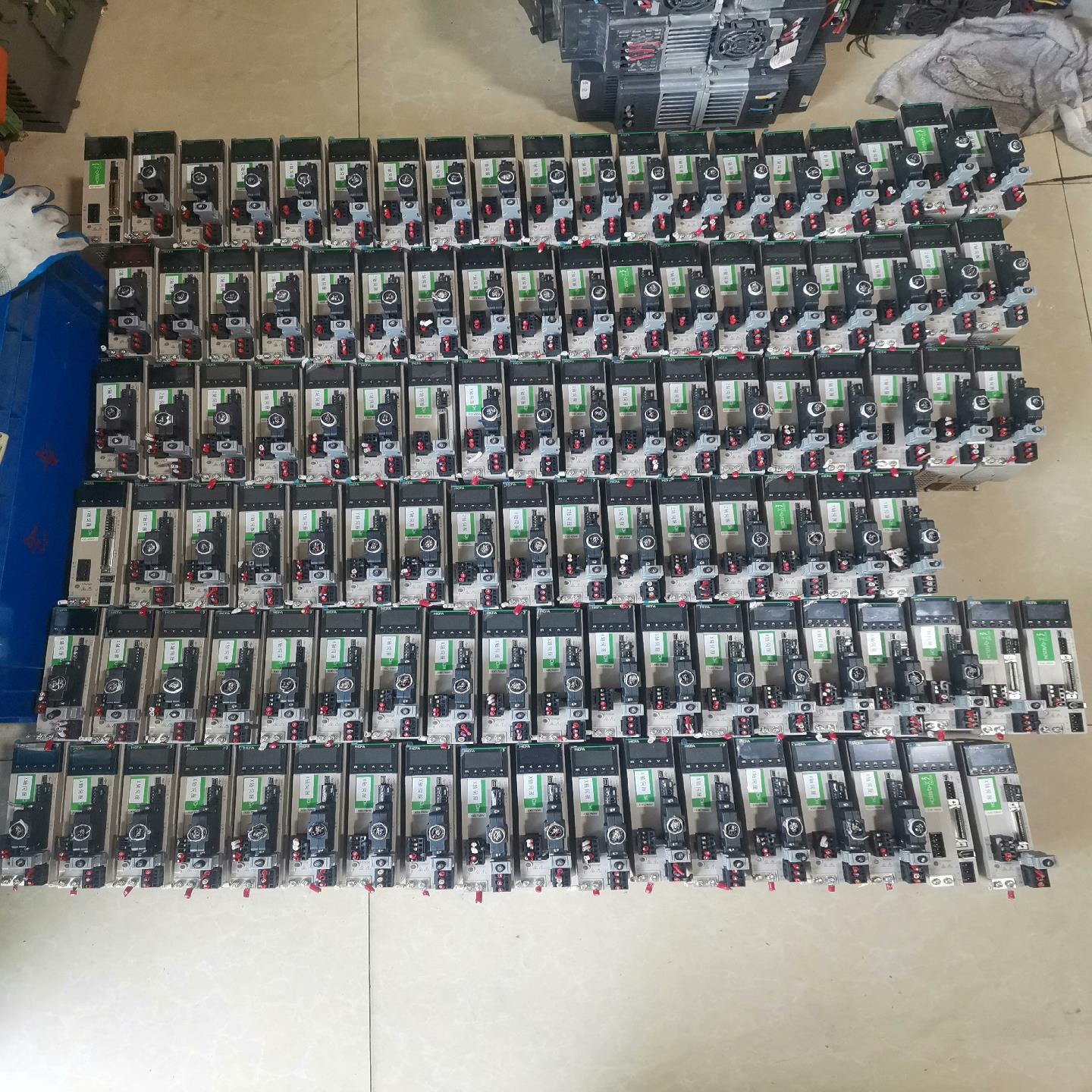 禾川驱动器SV-X3DA040A-D，400W