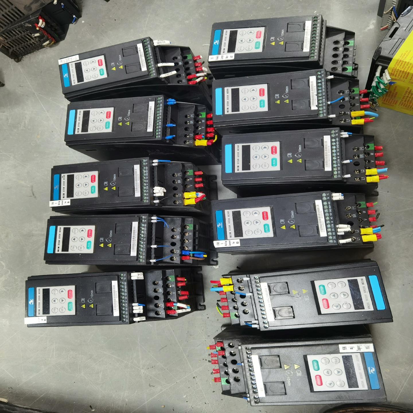 [德峰]，75变频器需要MD200S0包好汇川的功能，.B，成色漂亮