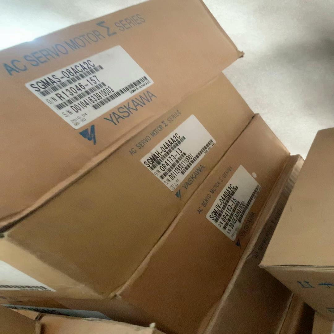 SGMJV-04ADA6C  安川伺服电机，全新原装，