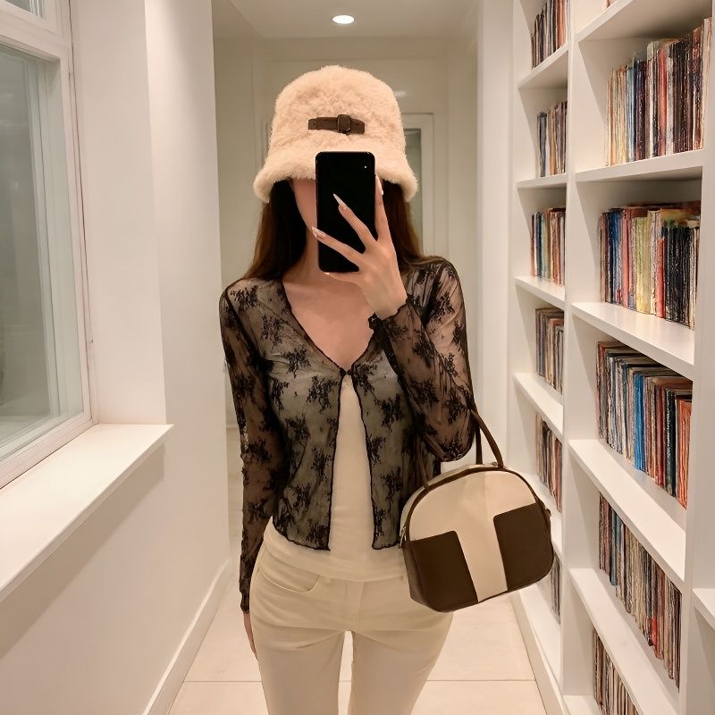 气质开衫女薄纱外搭休闲木耳边蕾丝小披肩夏季配吊带裙子短款罩衫