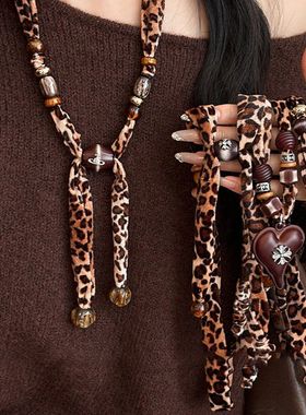 长款吊坠高级感2025金丝绒新款