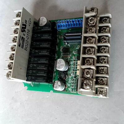 议价PLC FX3SA-14MR-CM中板IO板，正品，可维修