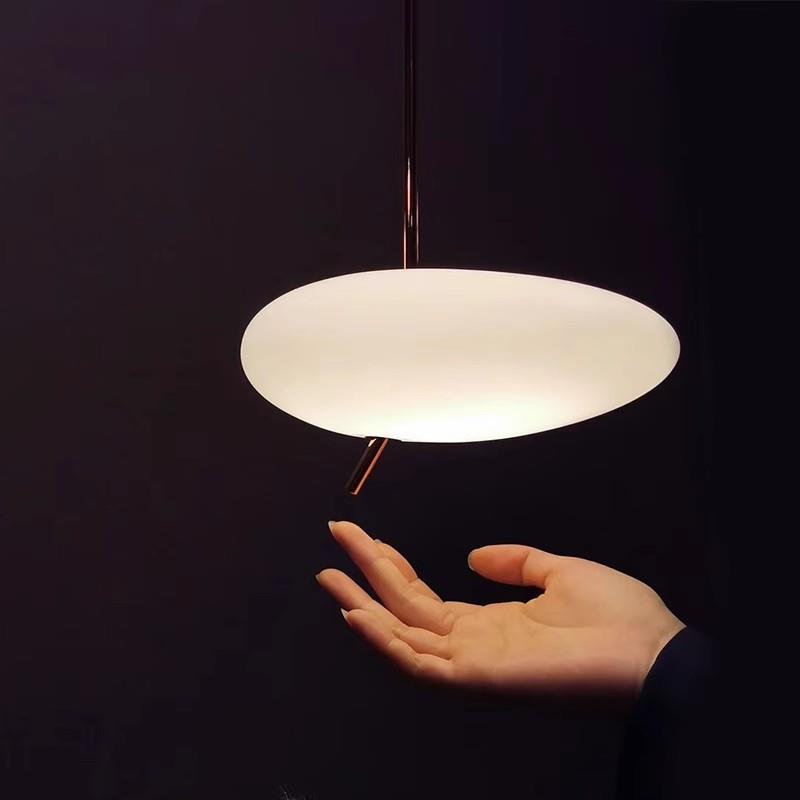 设计师餐厅灯北欧卧室床头小吊灯轻奢简约展馆鹅卵石触控创意灯具