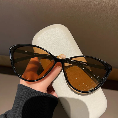 韩版猫眼墨镜超轻时尚防紫外线大
