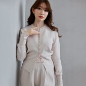 休闲风圆领简约款 Her 日常 质感舒适针织开衫 长袖 lip