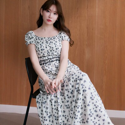 Her lip to 暗影花卉连衣裙 法式复古碎花设计感收腰