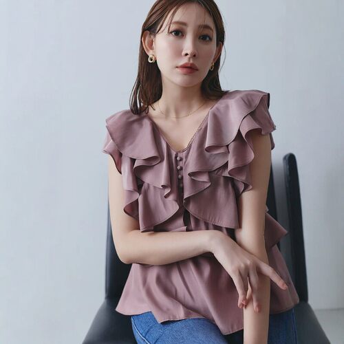 Her lip to 奥莉维娅层叠上衣 复古设计感两穿法式甜美