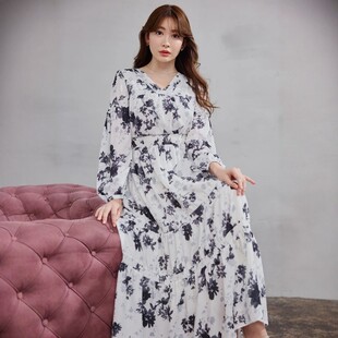 Her lip to 2026新年裙 碎花优雅随性设计感休闲日常连衣裙