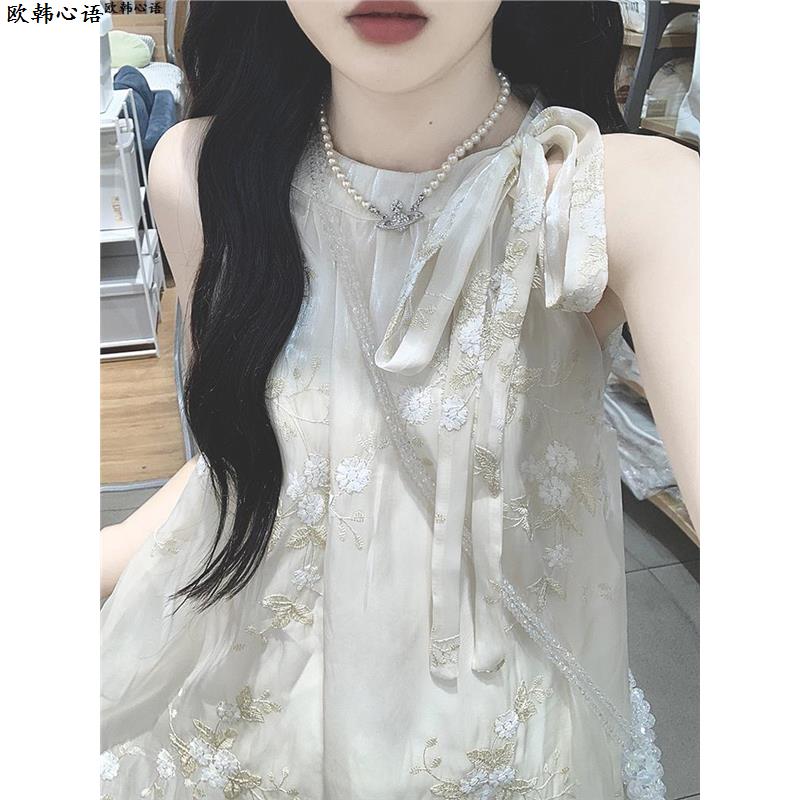 法式初恋刺绣无袖挂颈洋装