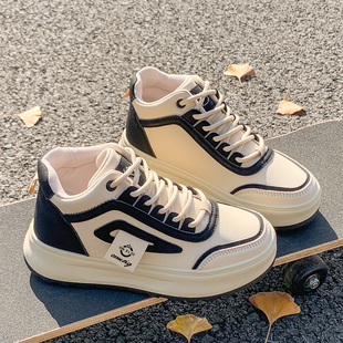 高帮厚底小白鞋女款2026新款春季学生防滑软底不累脚妈妈运动板鞋