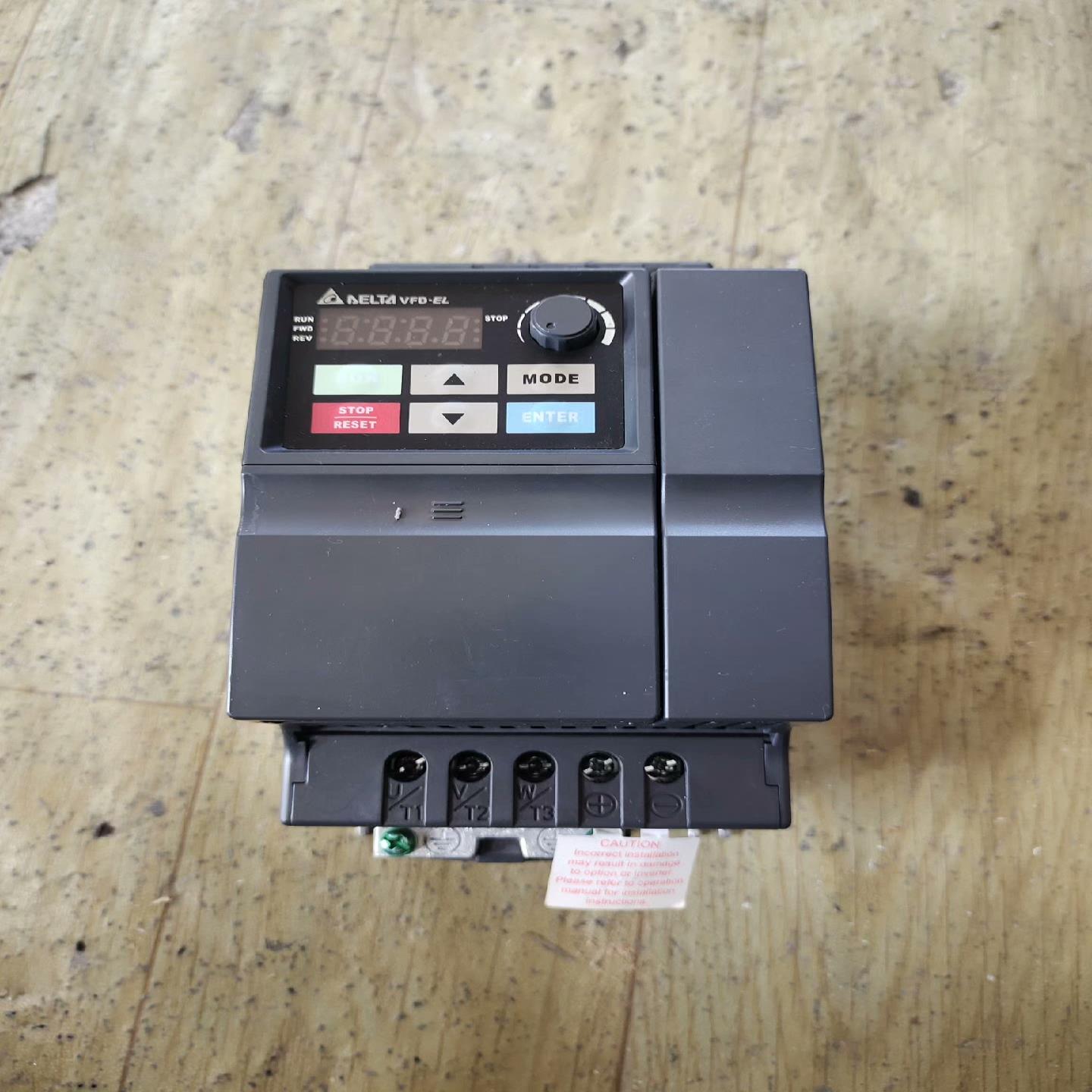 （设备配件） 2202.2vfd022el21a变频器v达 kw9成新台