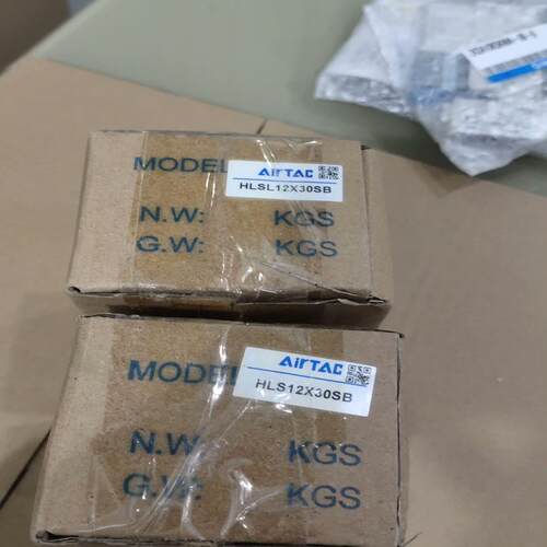 AirTAC气缸HLSL12X30SB 共2个 760有