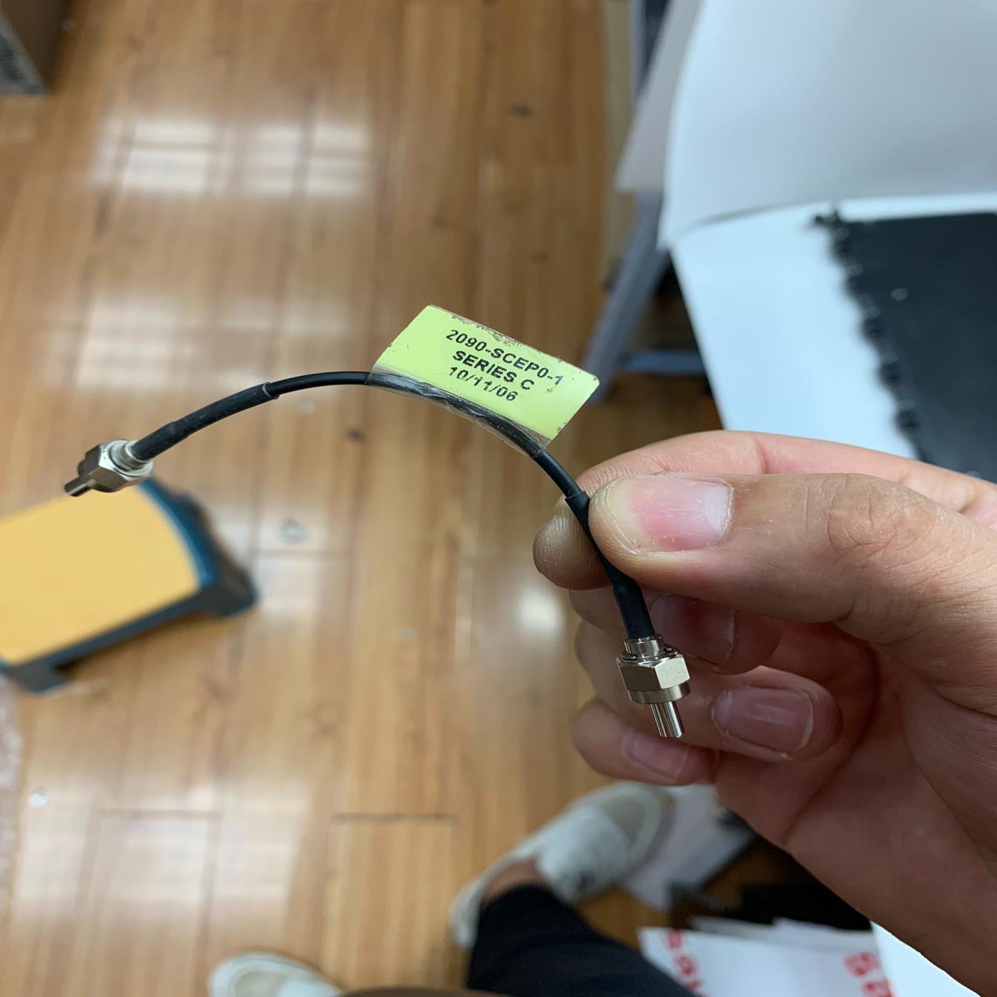 2090-SCEP0-1  A-B模块线缆！原装线缆99新需