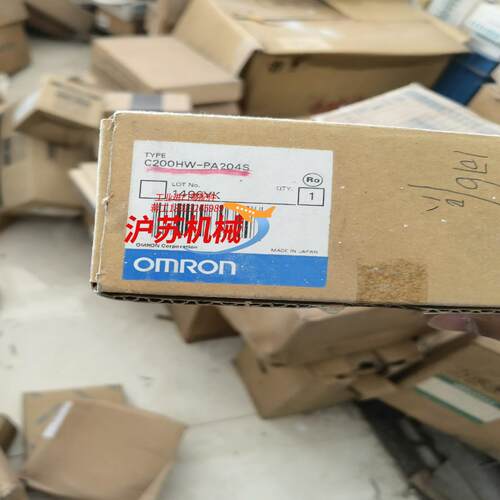 全新伺plc电源，c200hw-pa204s片，