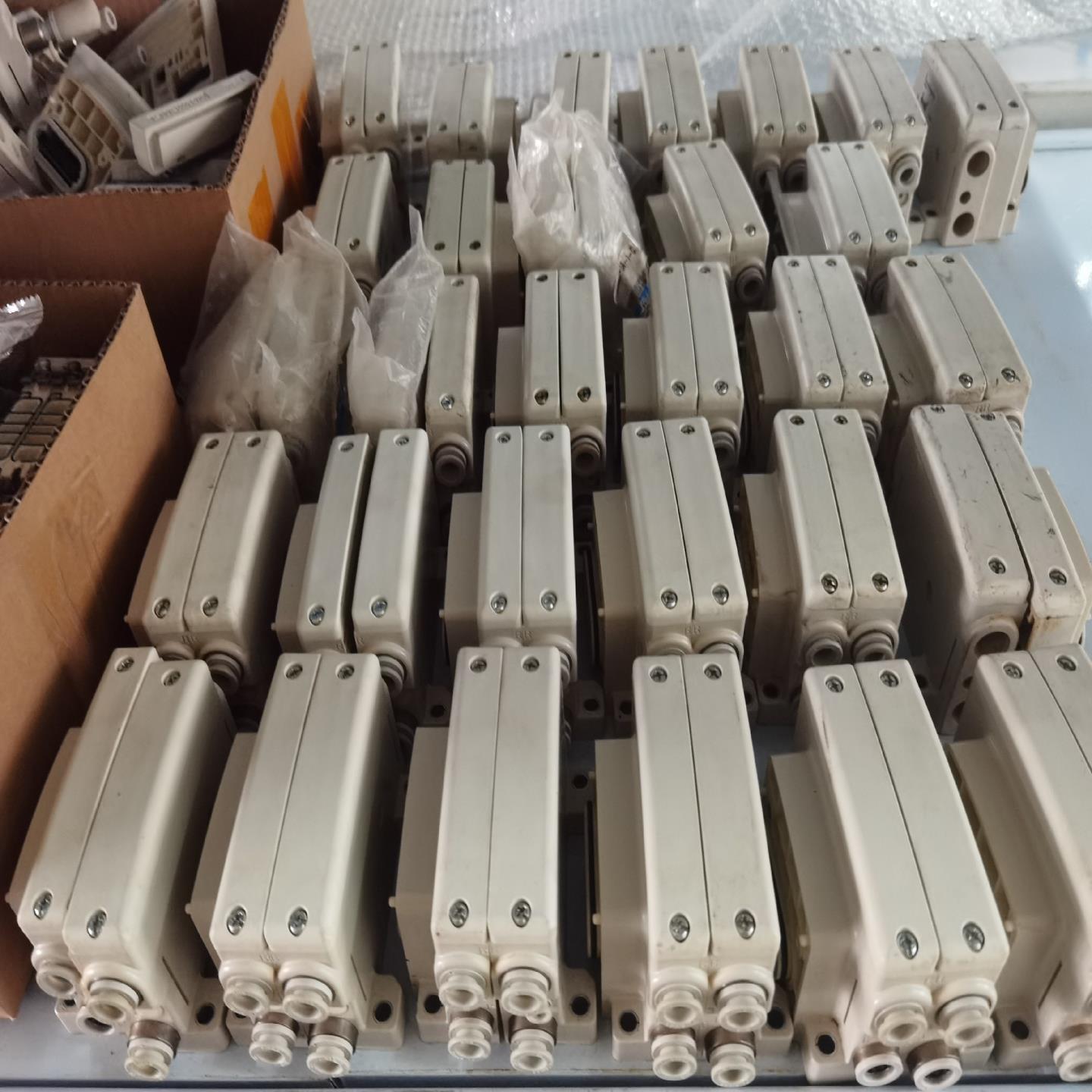 小阀岛端板VVQC2000-2A-1-C10-X264