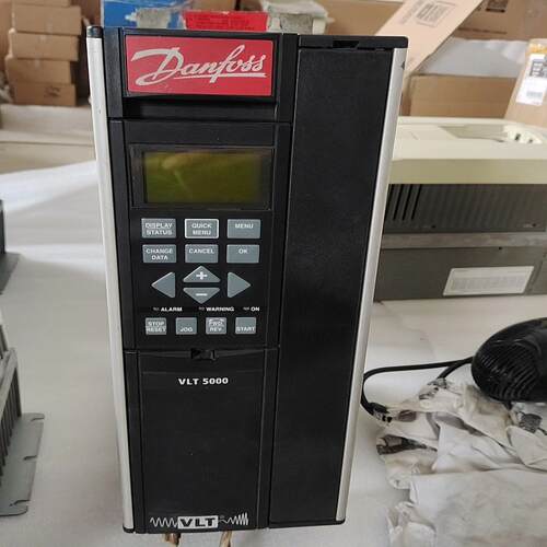 [德峰]变频器，拆机丹VLT5008PT5B20STR30LF0弗斯