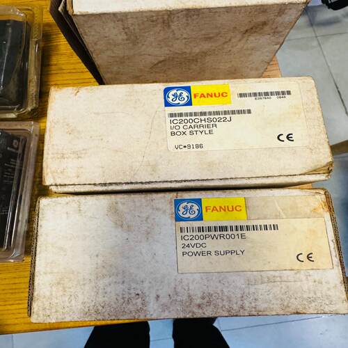 {雅致机械商行}GE 模块 IC200CHS022 底座四个