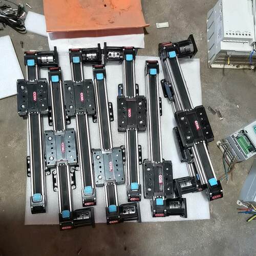[德峰]CCM同步带直线模组滑台8条，总长500.行程290，滑块尺