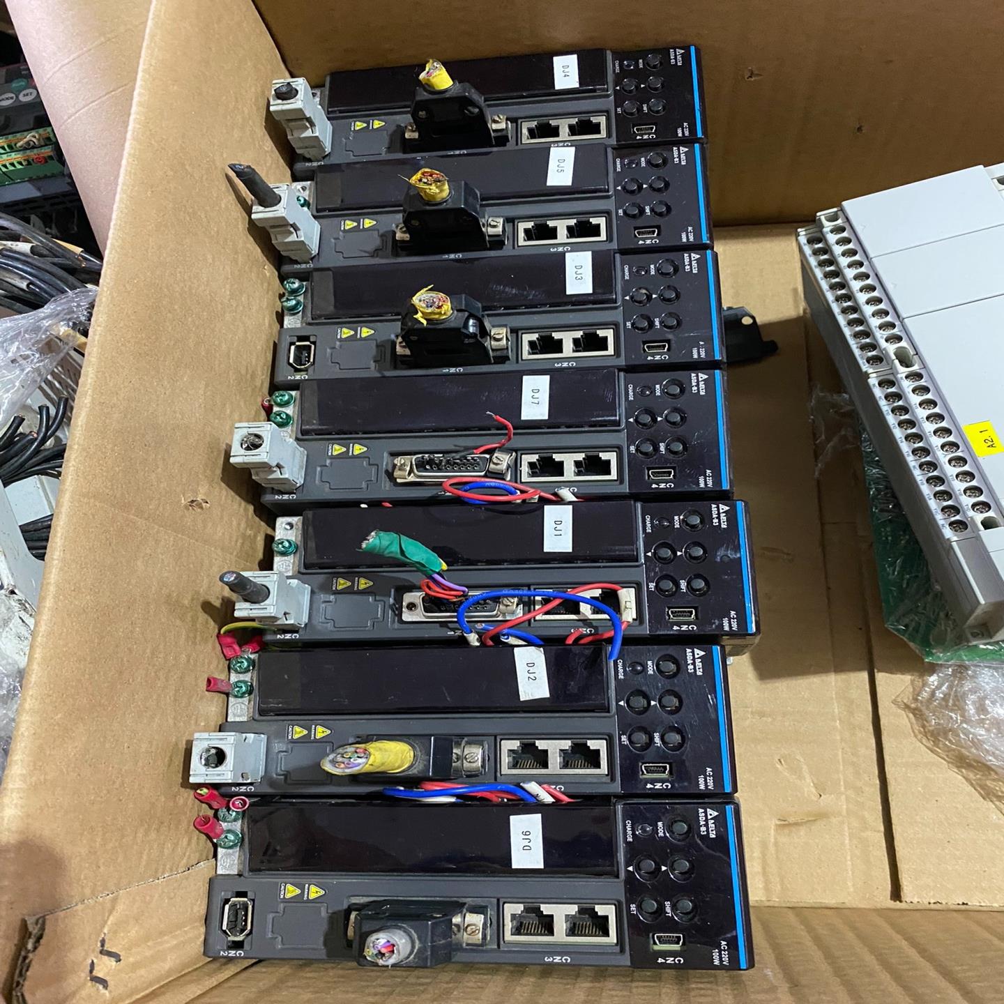 ASD-B3-0121-M 台达B3伺服驱动器100w 外观议价