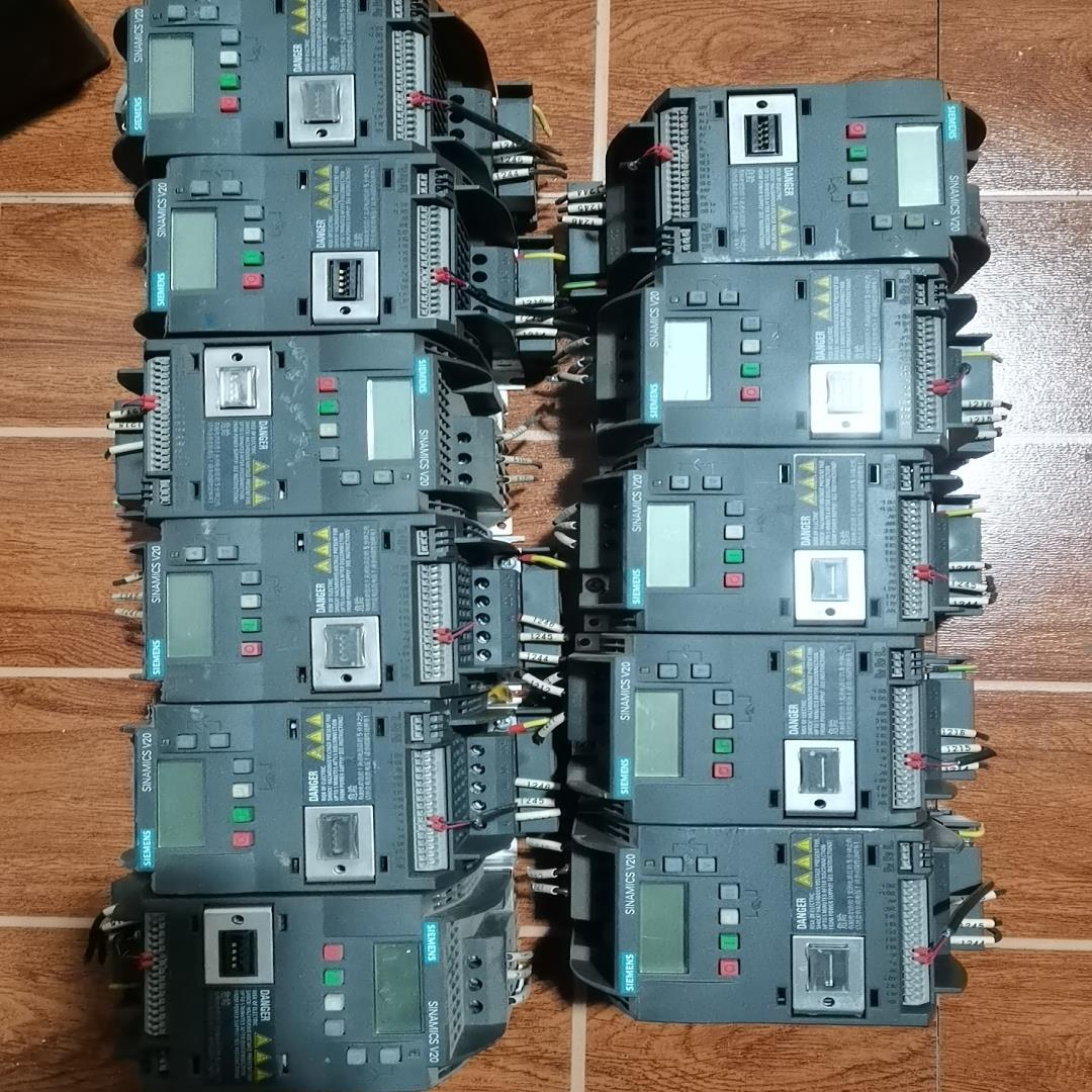西门子V20-1.5KW变频器功能正常成色如图需要的联系