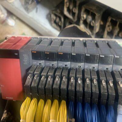 {莱茵电子商行}三菱Q61P Q02CPU QY42P QX42有需要的联系