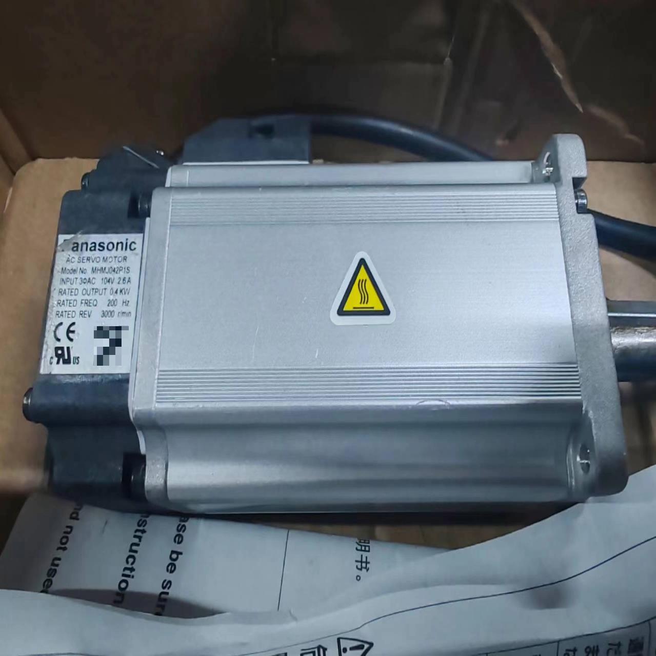 MHMJ042P1S电机全新原装，如图实物，表面轻微