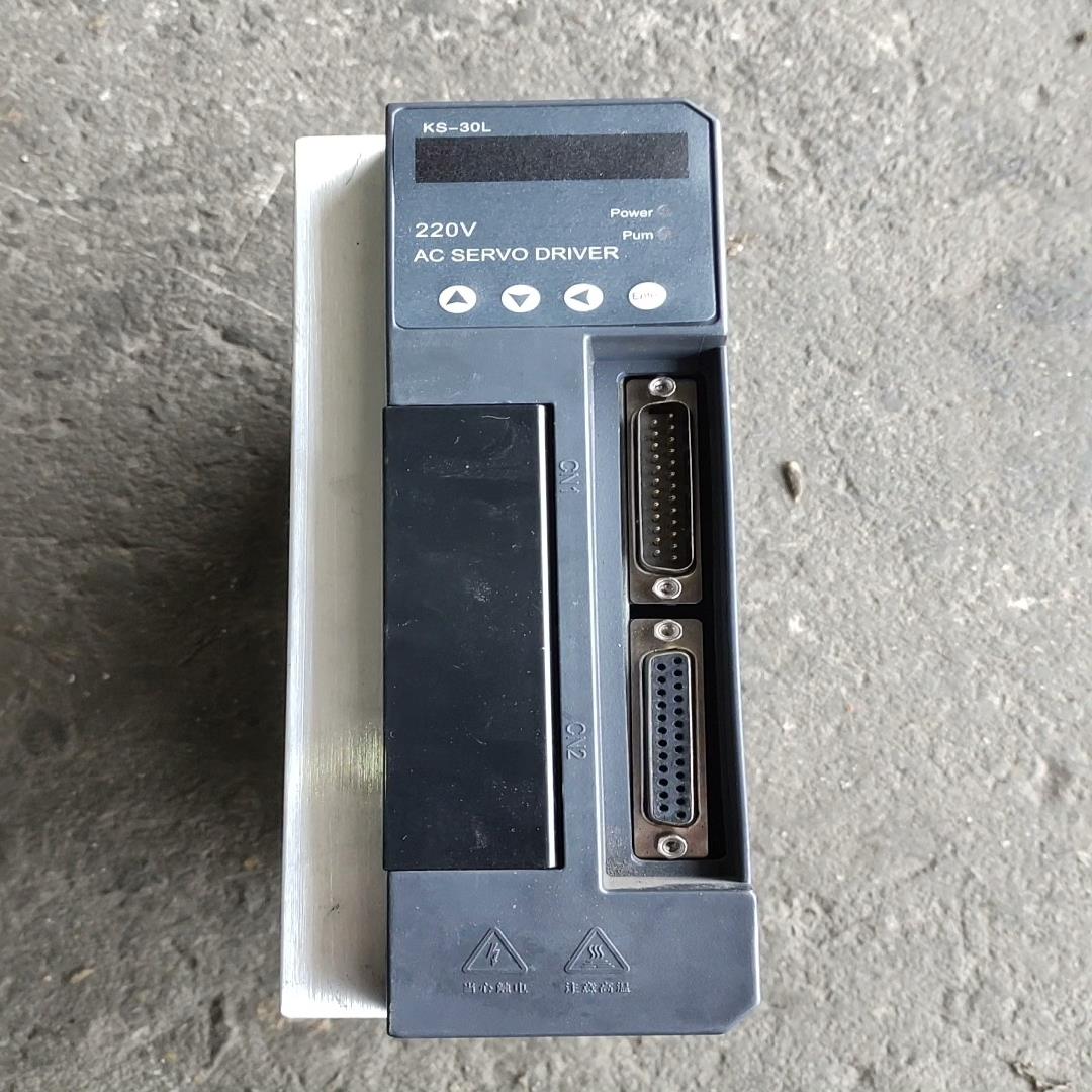 蓉驱动器型号YR-30L，2.6kw，功能