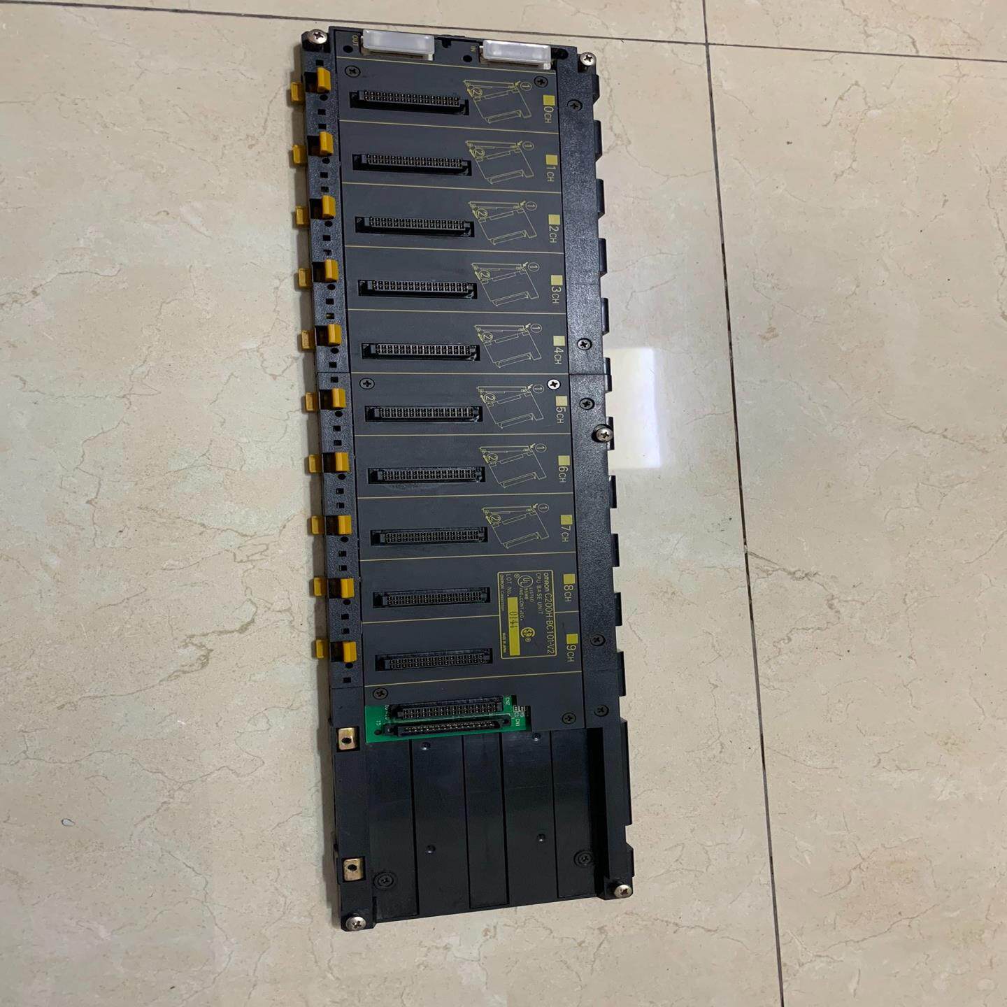 （设备配件）C200H-BC101-V2 底板标价 实物图 功能包好