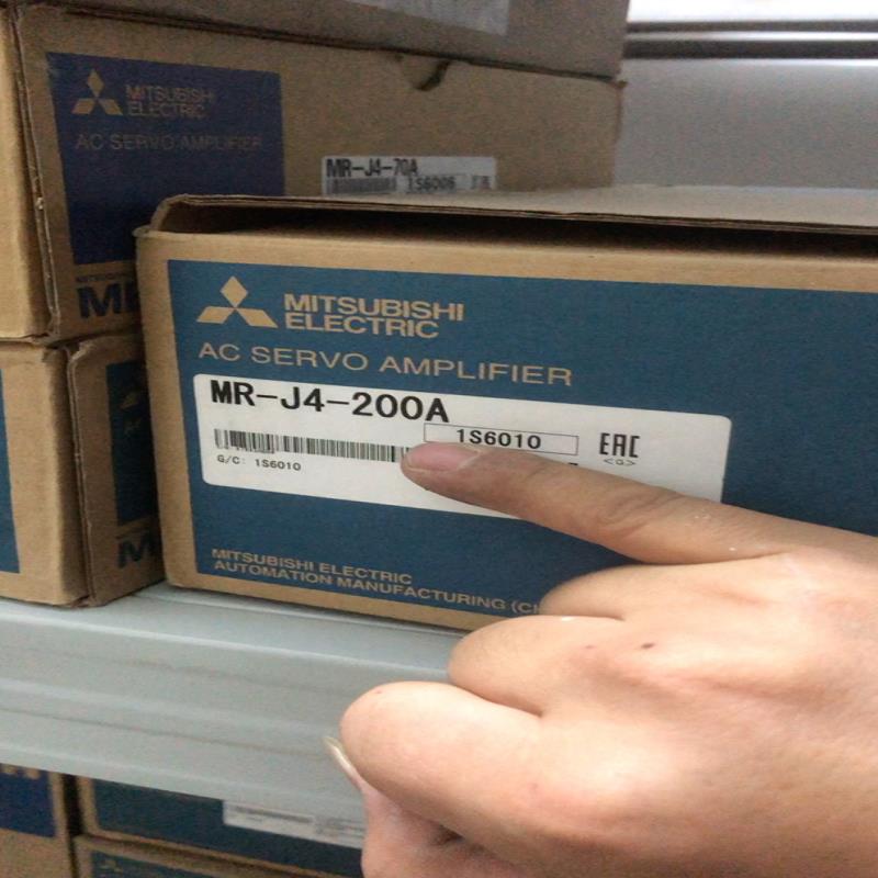 MR-J4-200A伺服驱动器 功率2.0KW 全新原装