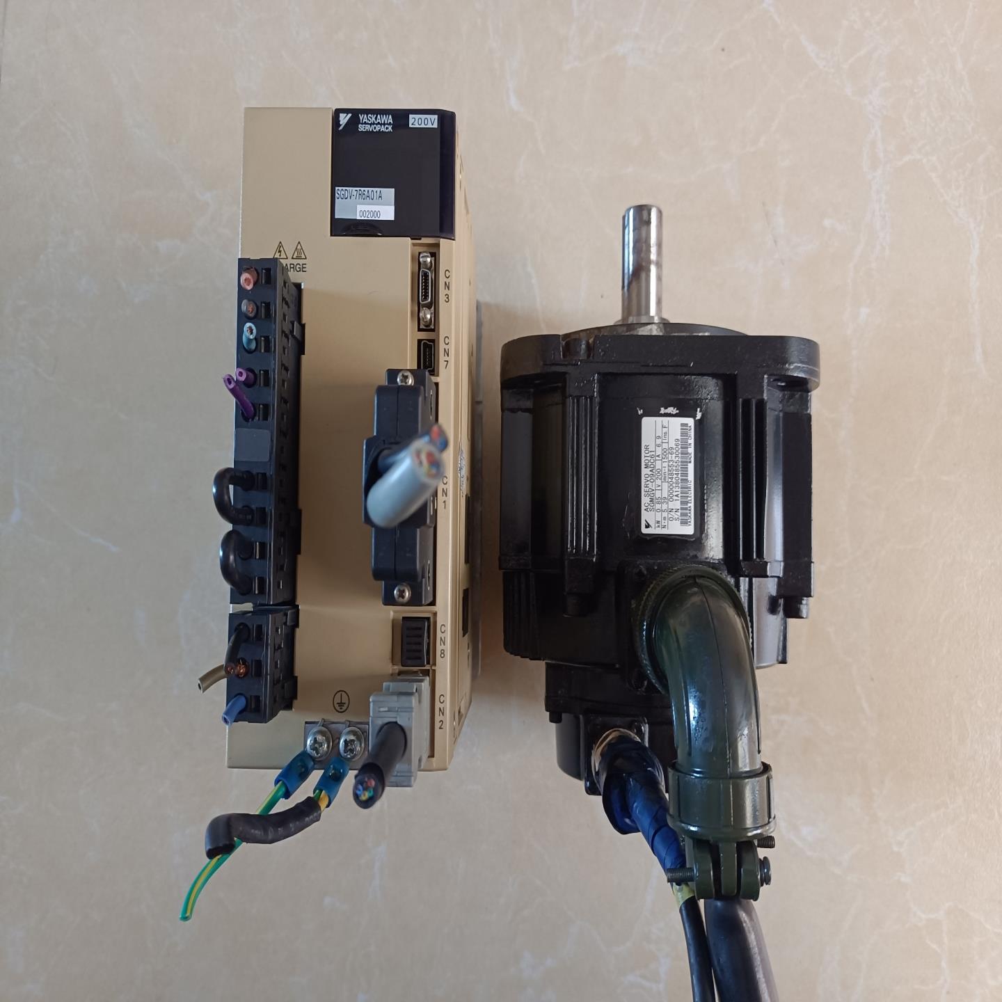 安川五系1kw驱动SGDV-7R6A01A