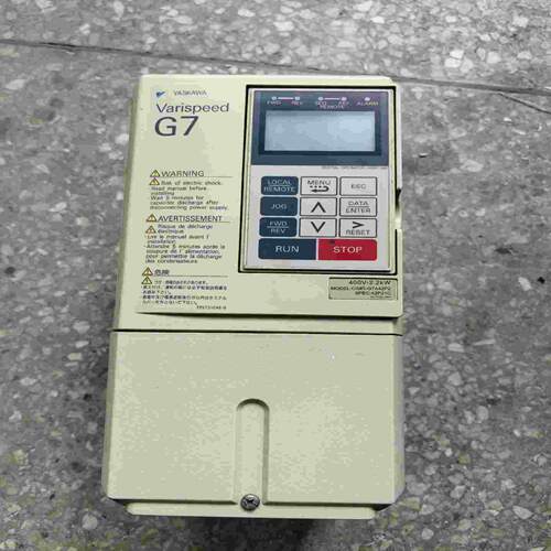 议~安川变频器2.2KW CIMR-G7A42P2 原装拆机，已