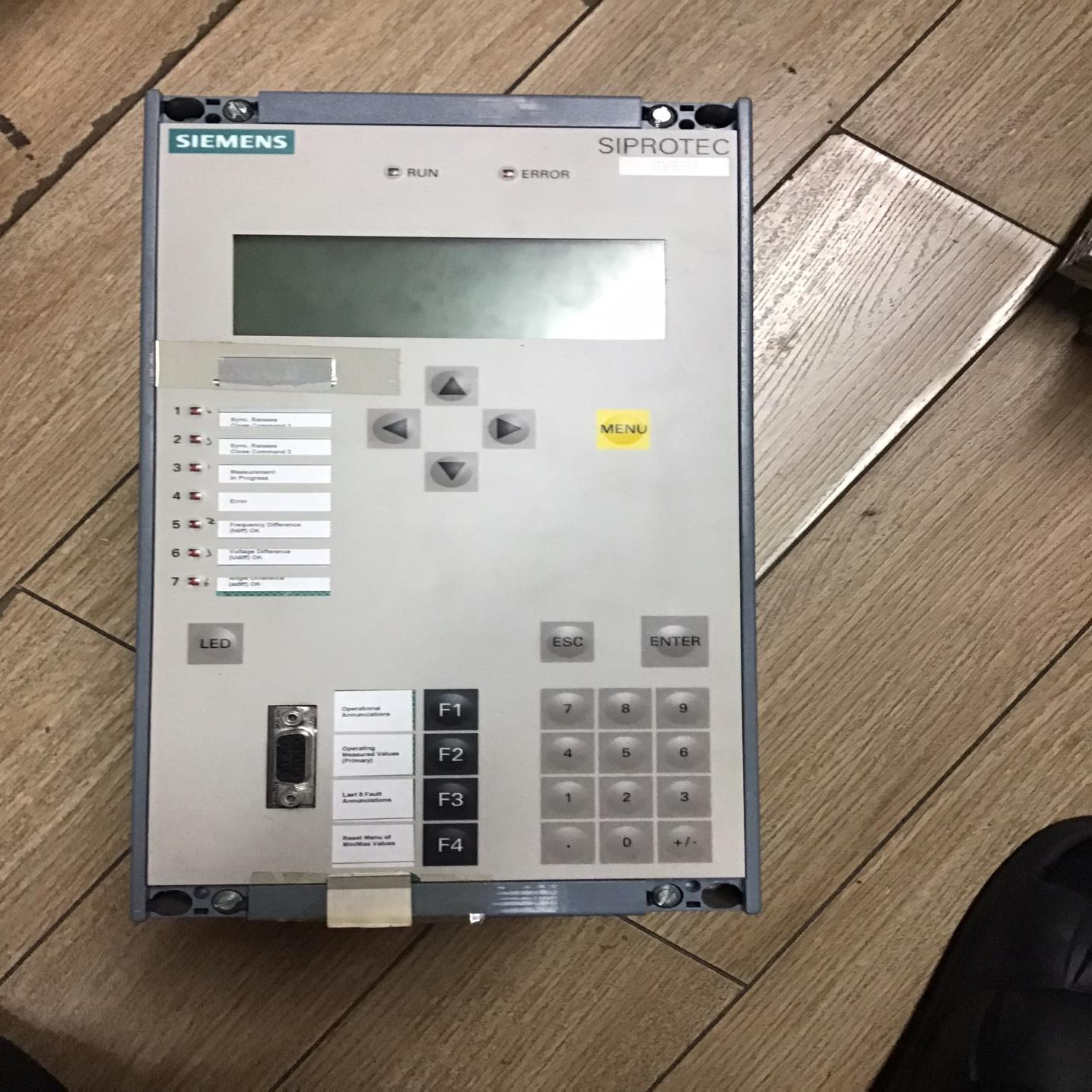 （设备配件）Siemens 7VE6110-2EB01-0CA0 库存两