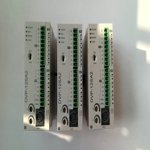 台达PLC DVP12SA211T成色，功能正常，须要