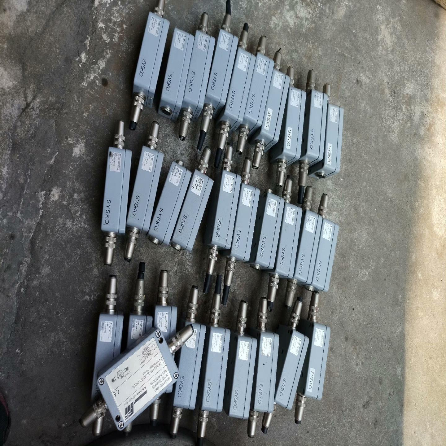 （设备配件）Baumer放大器拆机